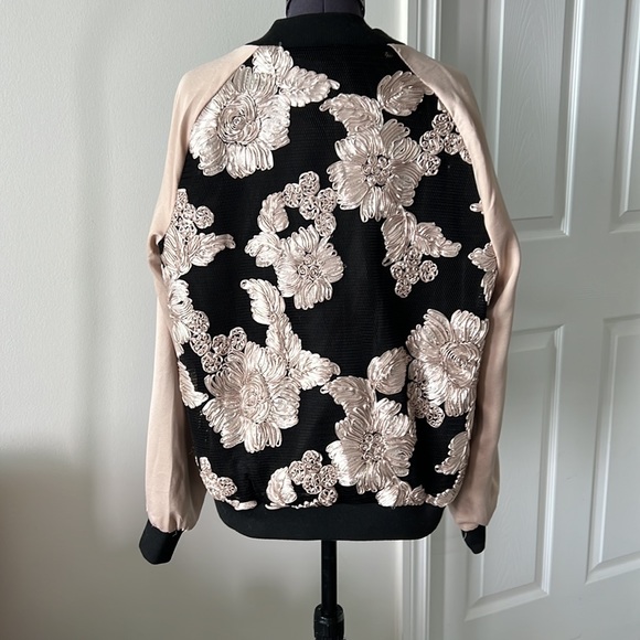 Boomer Jacket - Picture 4 of 17